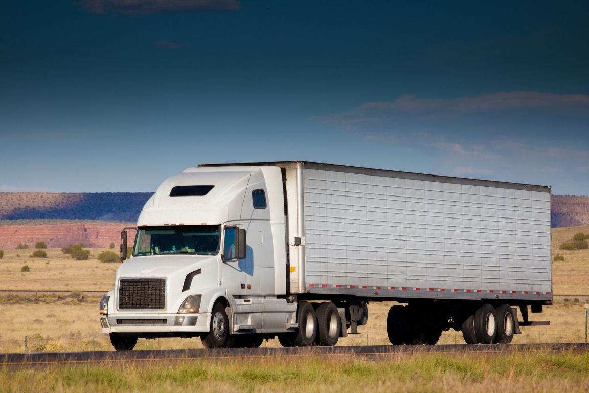 How To Buy a Used Semitruck for Your Business