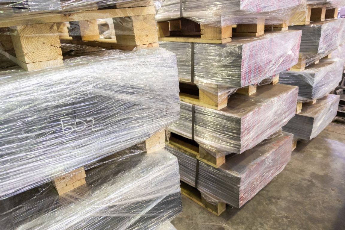 Common Applications of Industrial Shrink Wrap